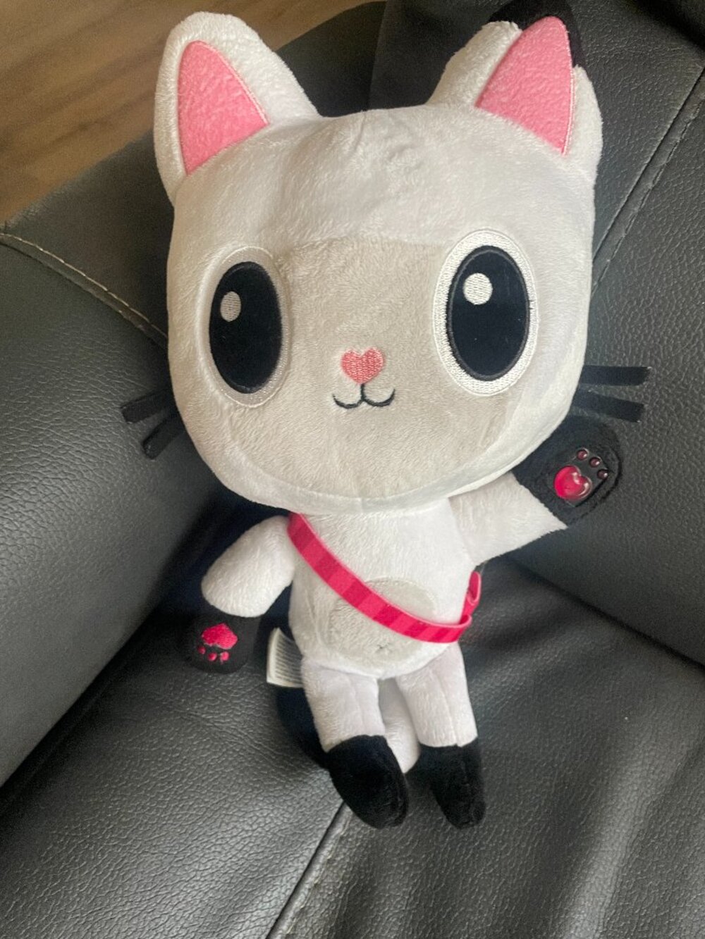 Gabby’s Dollhouse 13"Talking Pandy Paws Plush Doll by DreamWorks Spin Master